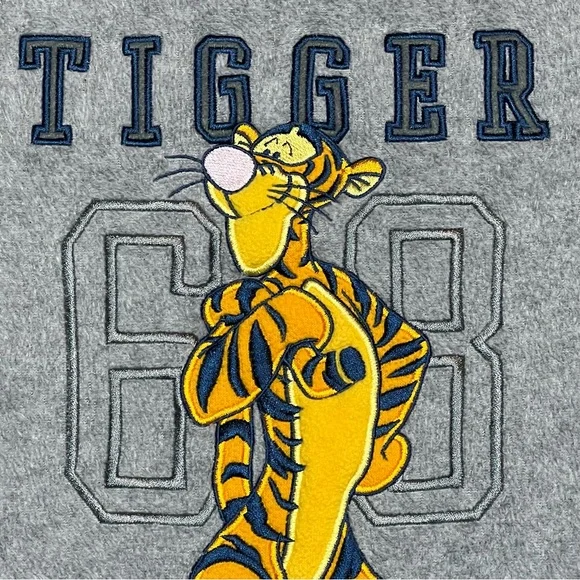 Vintage Disney Store Gray Fleece Tigger Crewneck Pullover Sweatshirt Size Medium - Picture 4 of 6